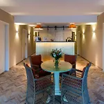 Hotel Romantik Friederikenhof Restaurant & Lübeck