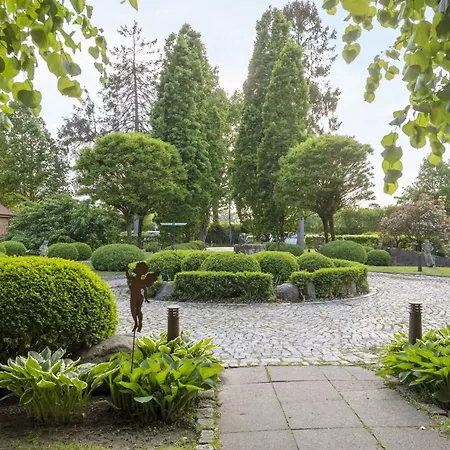 Romantik Friederikenhof Restaurant & Hotel Lübeck