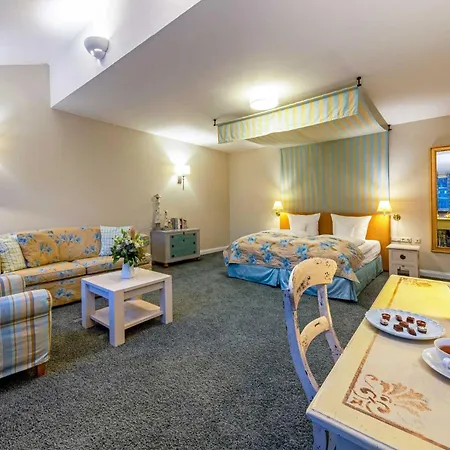 Romantik Friederikenhof Restaurant & Hotel Lübeck