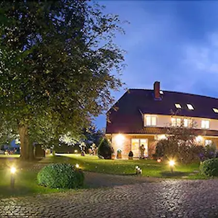 Romantik Friederikenhof Restaurant & Lubeck
