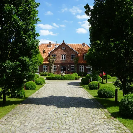 Romantik Friederikenhof Restaurant & Hotel 4*