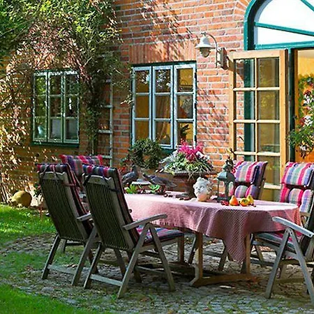 Romantik Friederikenhof Restaurant & Lubeck