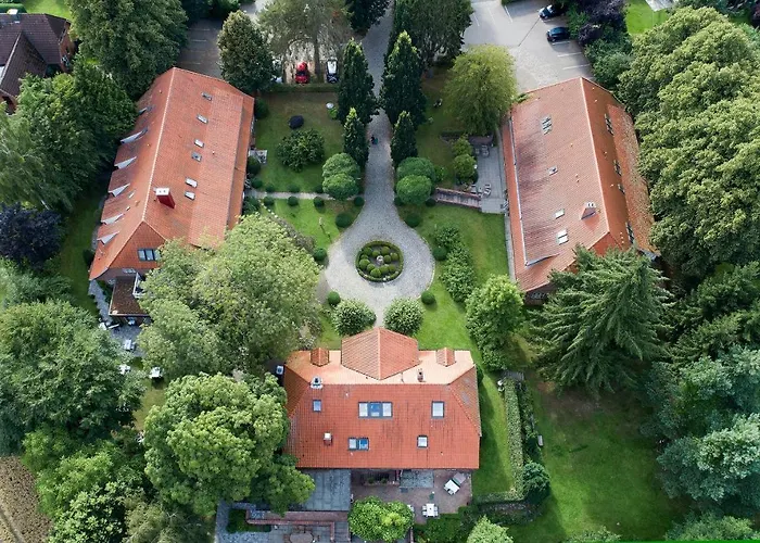 ホテル Romantik Friederikenhof Restaurant & リューベック