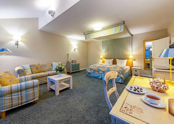 Romantik Friederikenhof Restaurant & ホテル リューベック