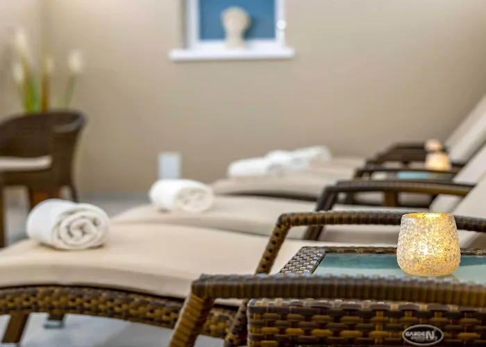 Romantik Friederikenhof Restaurant & ホテル 4*