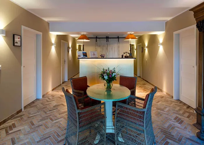 ホテル Romantik Friederikenhof Restaurant & リューベック