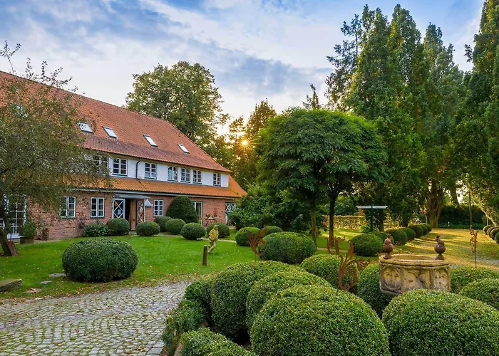 Romantik Friederikenhof Restaurant & 4* リューベック