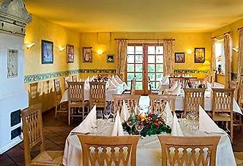 Romantik Friederikenhof Restaurant & ホテル